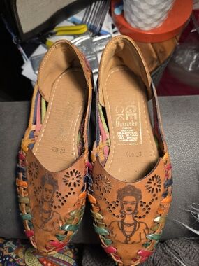 Handcrafted Tan Leather Women’s Huarache Flats with Multicolor Accents